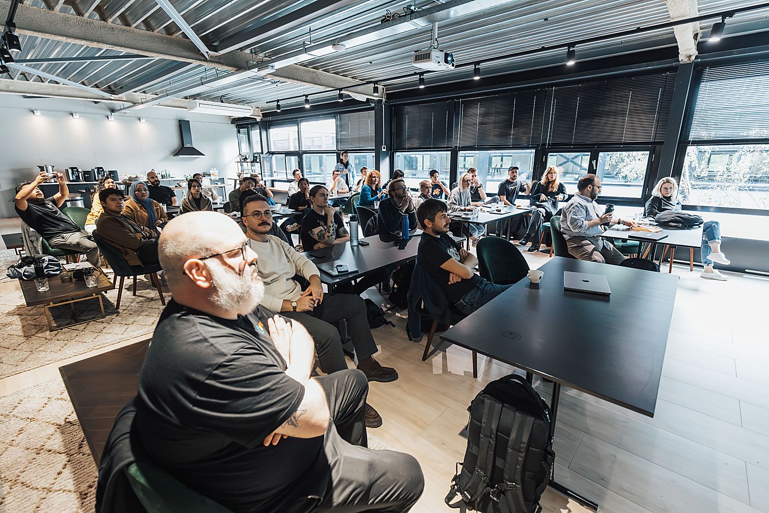 A full room at a Dillon & Bird session