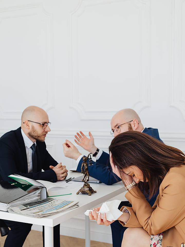 A difficult meeting with legal advisers